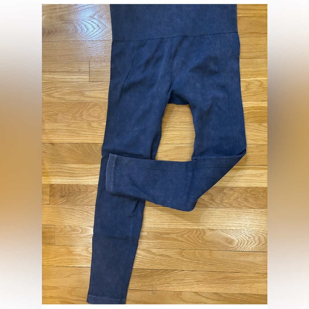 Blue Ribbed Leggings
